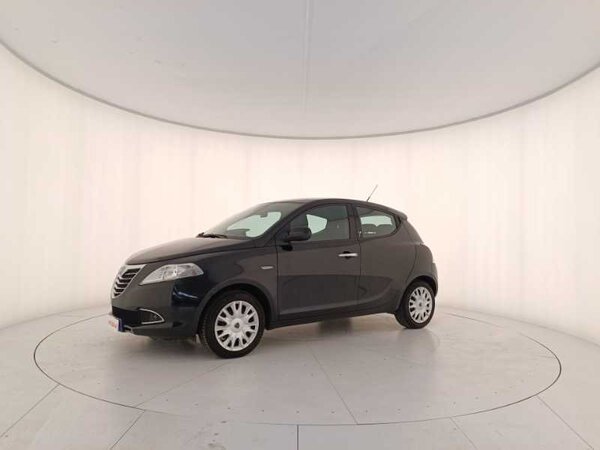 Ypsilon III 2011 ypsilon 1.2 8v Gold 69cv