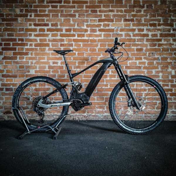 Integra 1.7 XMF 1.7 CARBON RACE